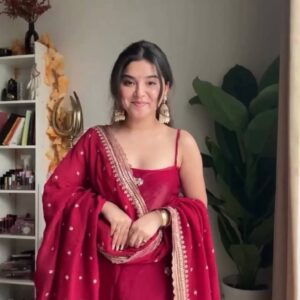 ovi-010_5854010 ❤️ Elegant Red Embroidered Kurti Set with Dupatta ❤️